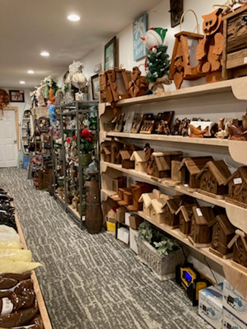 Handcrafted Decor And Gifts Galore Handcrafted Decor And Gifts Galore
