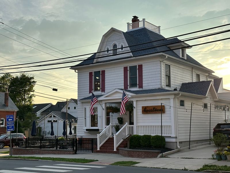 Heirloom and the Town It Calls Home Heirloom and the Town It Calls Home