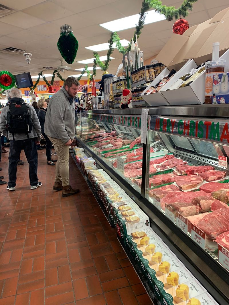 Holiday Crowds and Why the Lines Are Worth It Holiday Crowds and Why the Lines Are Worth It