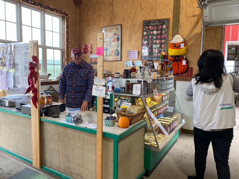 Homemade Pies and Cookies Worth the Detour