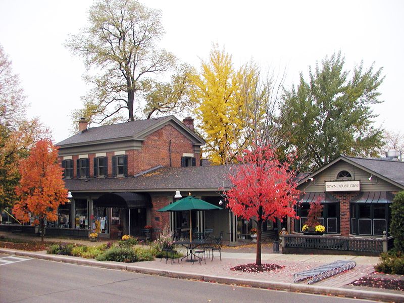 Hours, Location, and Planning Your Visit