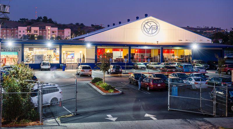 Hours, Parking, and Planning Your Visit Hours, Parking, and Planning Your Visit