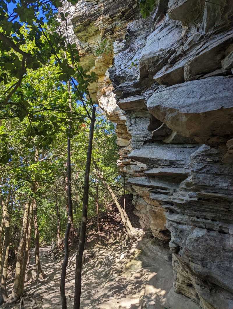 How Wind and Time Shaped the Famous Ledge How Wind and Time Shaped the Famous Ledge