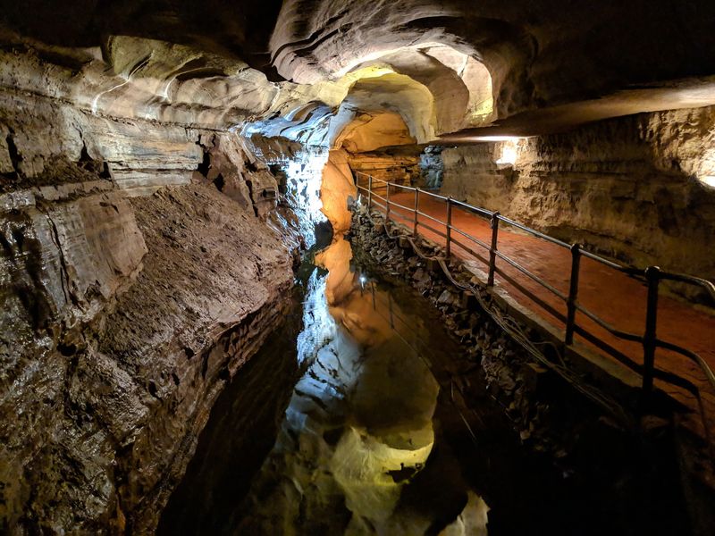 Howe Caverns, Howes Cave, New York Howe Caverns, Howes Cave, New York