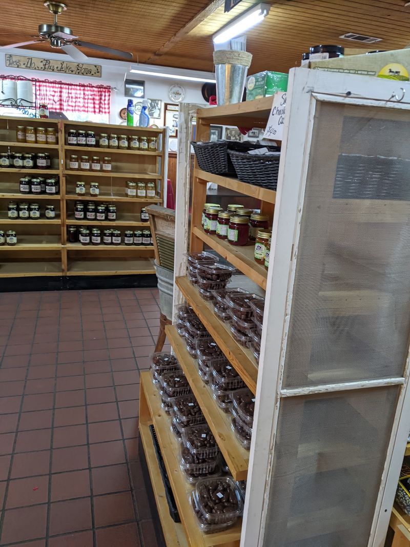 Jams, Jellies, and the Shelves That Keep You Browsing Jams, Jellies, and the Shelves That Keep You Browsing