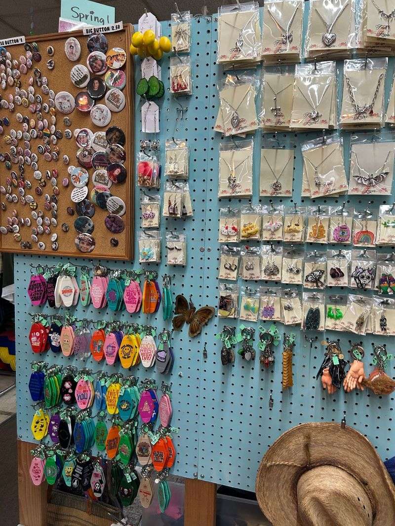 Jewelry, Shoes, and Accessories Worth Digging For