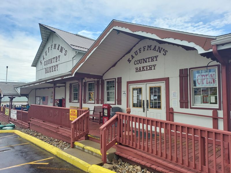 Kauffman's Country Bakery, Millersburg, OH Kauffman's Country Bakery, Millersburg, OH