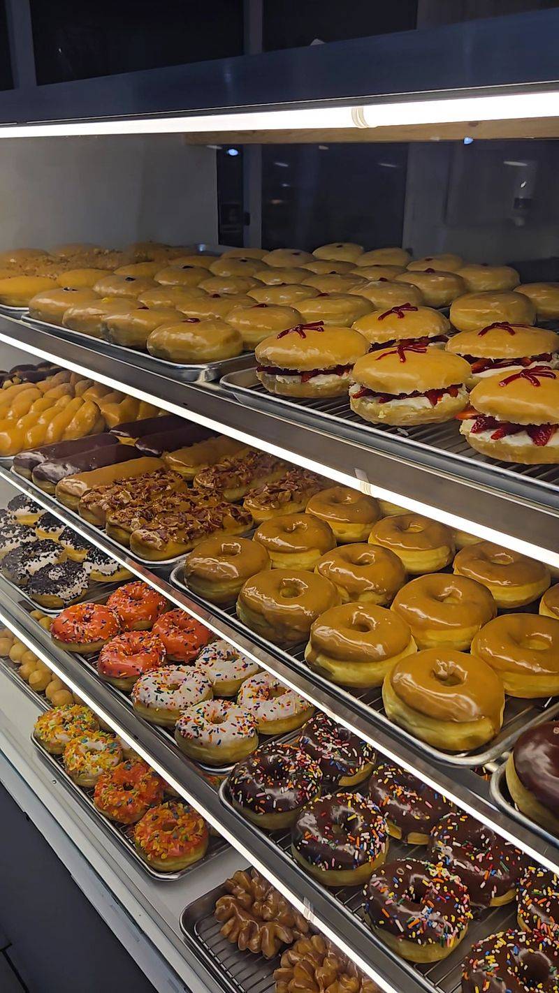 King donut and deli of Daytona Beach, Daytona Beach, FL King donut and deli of Daytona Beach, Daytona Beach, FL