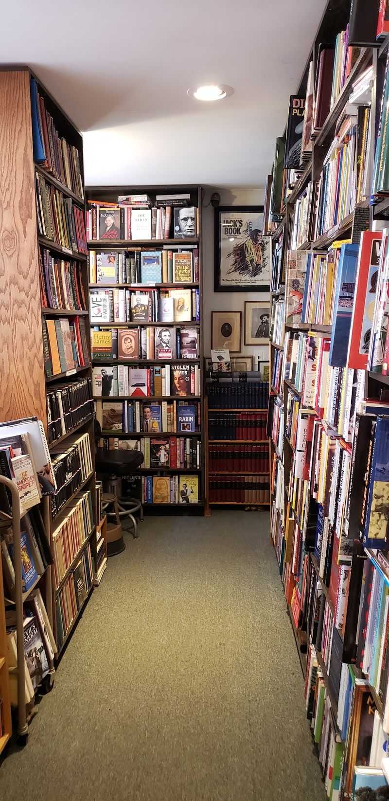 Labyrinthine Rooms Built For Slow Browsing Labyrinthine Rooms Built For Slow Browsing