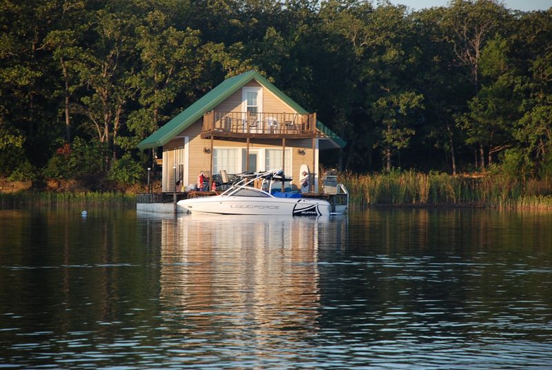 Lake Murray Floating Cabins, Inc, Ardmore, OK