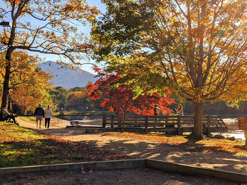 Lake Tomahawk Adds a Short Outdoor Break
