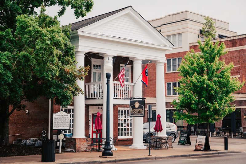 Landmark Booksellers | Franklin, Tennessee, Franklin, TN Landmark Booksellers | Franklin, Tennessee, Franklin, TN
