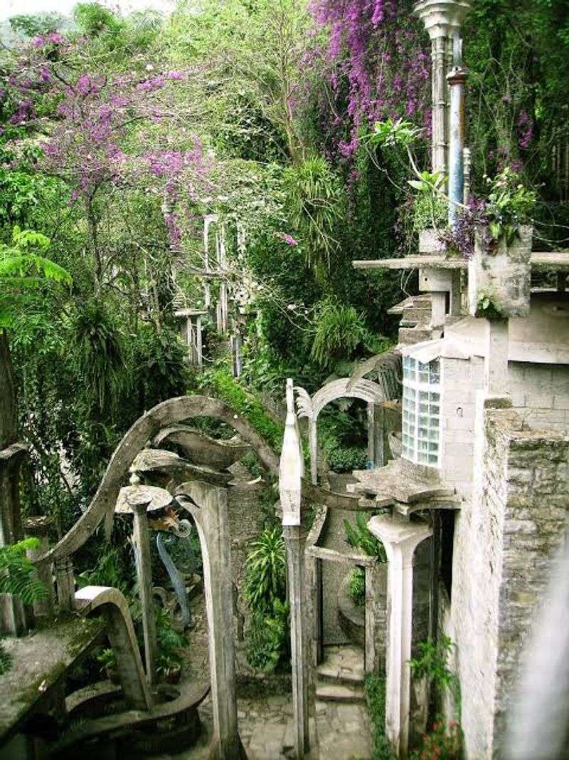 Las Pozas, Xilitla, San Luis Potosí, Mexico Las Pozas, Xilitla, San Luis Potosí, Mexico