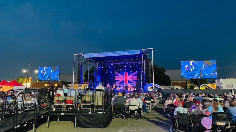 Live Concerts and Entertainment Included with Admission Live Concerts and Entertainment Included with Admission