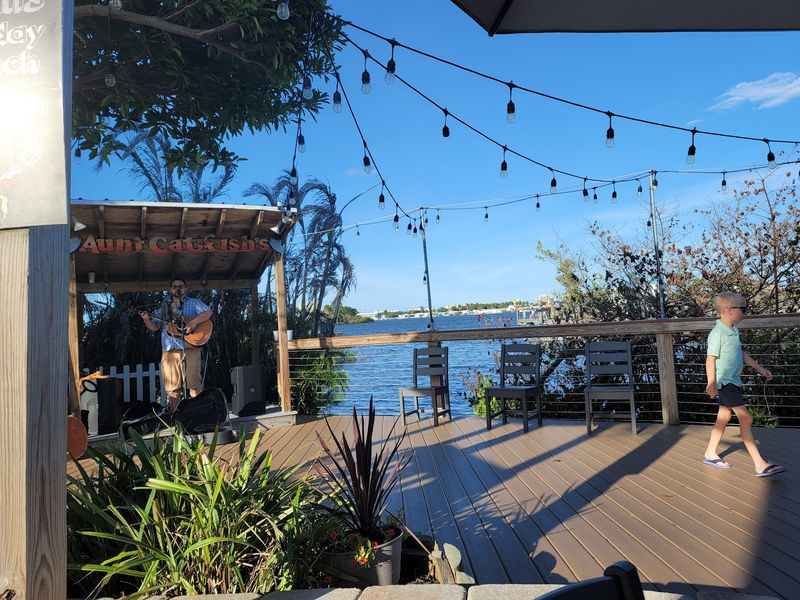 Live Music and Old Florida Atmosphere Live Music and Old Florida Atmosphere