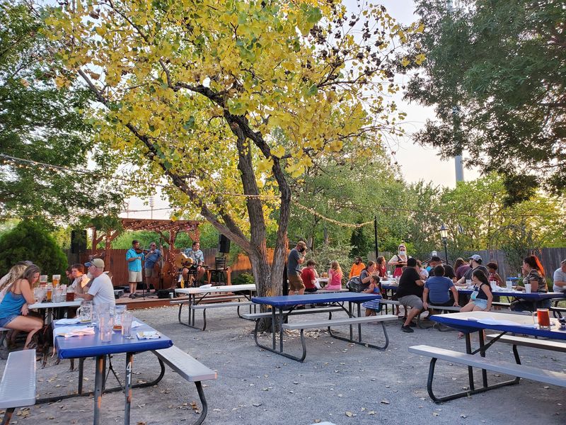 Live Music and the Beer Garden Scene Live Music and the Beer Garden Scene