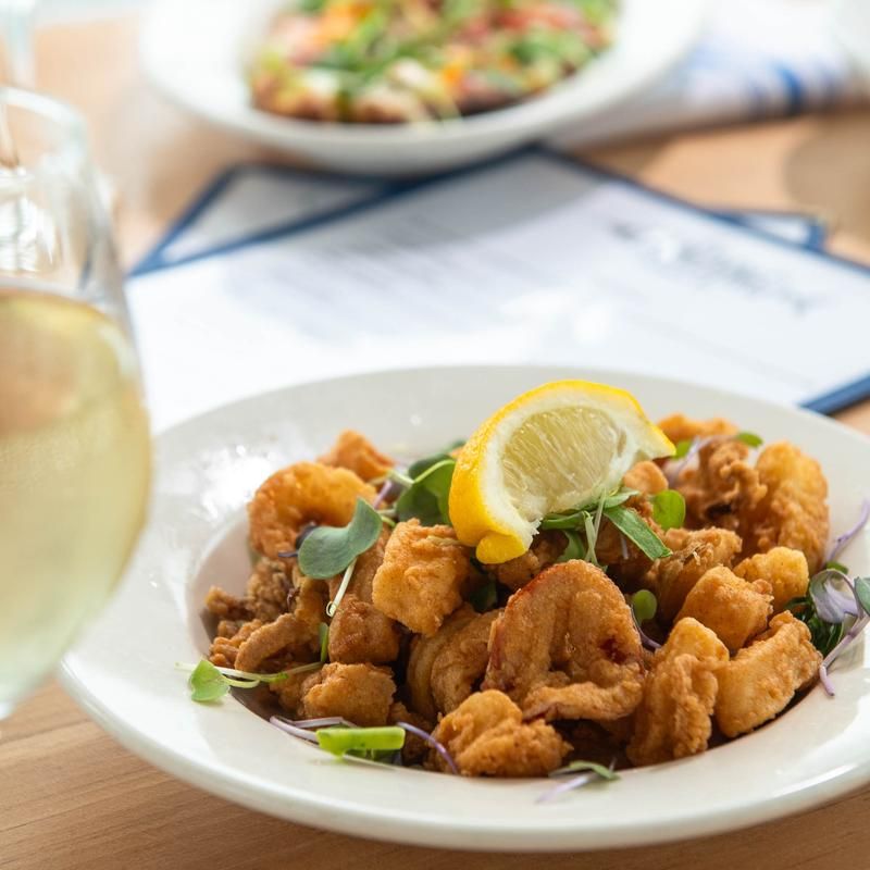 Lobster Rolls, Scallops, and Harbor Favorites
