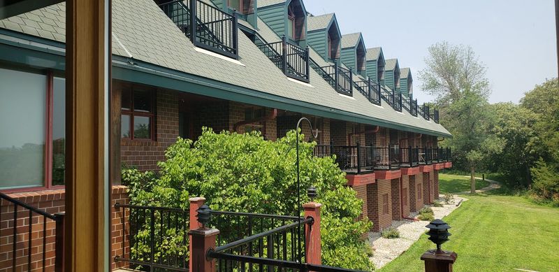 Lodging Options: From Cozy Cabins to Riverside Lodge Rooms Lodging Options: From Cozy Cabins to Riverside Lodge Rooms