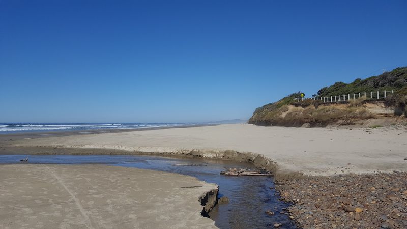 Lost Creek State Recreation Site, Oregon, South Beach