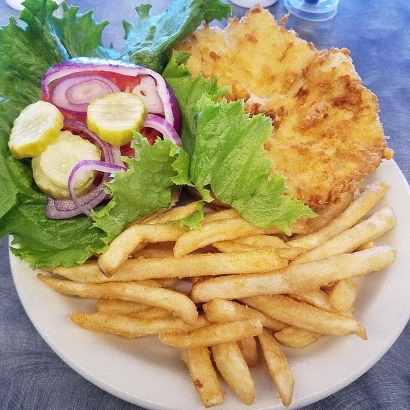 Lunch and Comfort-Food Classics