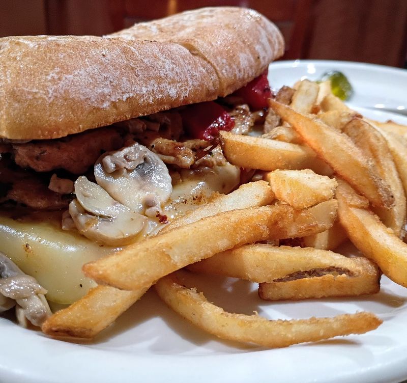 Lunch and Dinner: When Comfort Food Goes Full Throttle Lunch and Dinner: When Comfort Food Goes Full Throttle