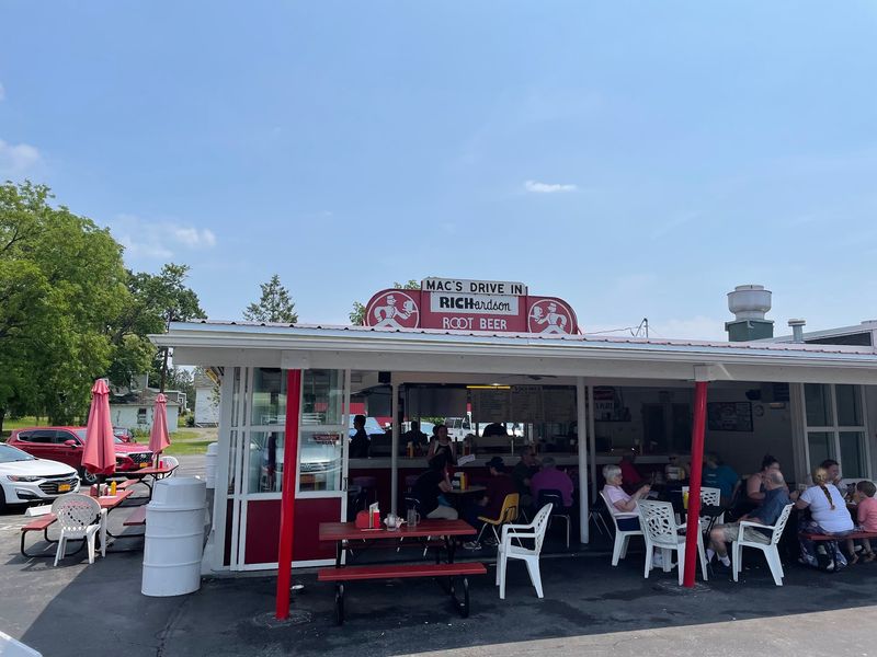 Mac's Drive-In, Waterloo, New York Mac's Drive-In, Waterloo, New York