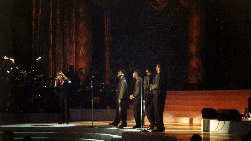 Mariah Carey and Boyz II Men - 'One Sweet Day' - 16 Weeks Mariah Carey and Boyz II Men - 'One Sweet Day' - 16 Weeks