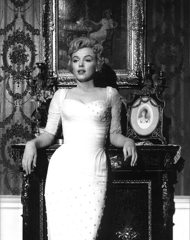 Marilyn Monroe, Age 16 Marilyn Monroe, Age 16