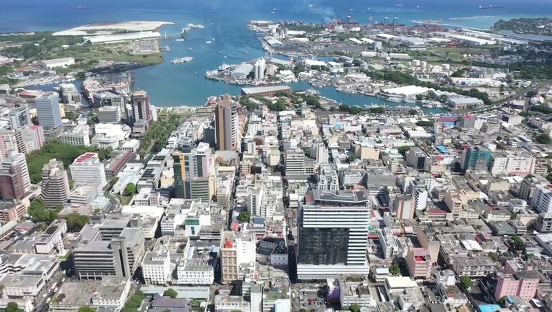 Mauritius - 625 People per Square Kilometer Mauritius - 625 People per Square Kilometer