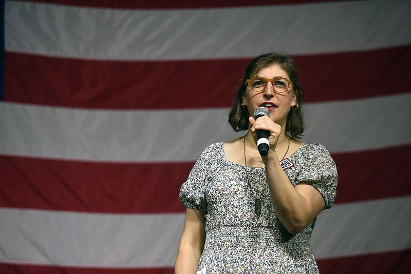 Mayim Bialik - UCLA Mayim Bialik - UCLA