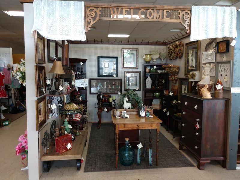 McKenzie Antique Mall, McKenzie, TN