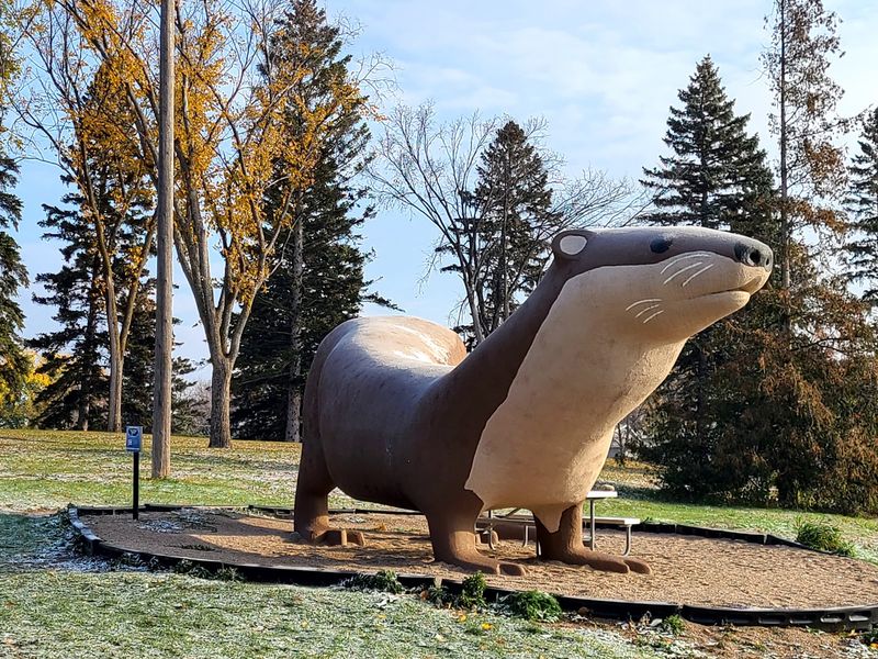 Meet Otto: The Giant Concrete Otter of Fergus Falls Meet Otto: The Giant Concrete Otter of Fergus Falls