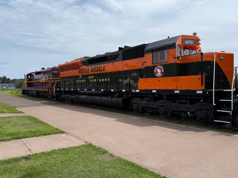Meet the Railroad in Duluth Meet the Railroad in Duluth