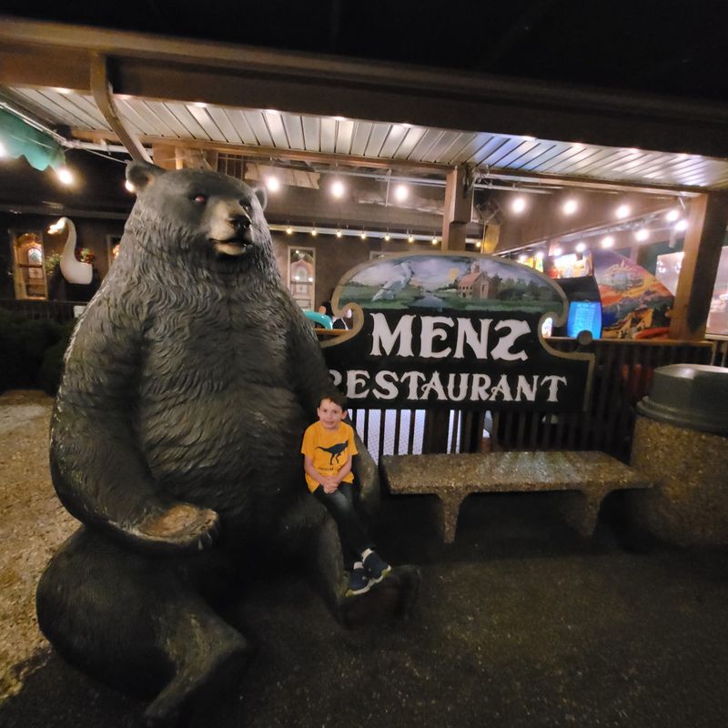 Menz Restaurant & Bar, Rio Grande, NJ