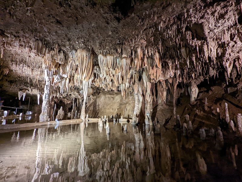 Meramec Caverns, Stanton, Missouri Meramec Caverns, Stanton, Missouri