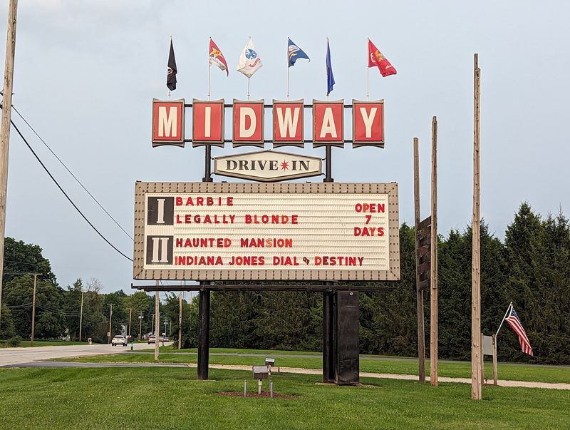 Midway Drive-In Theater, Ravenna, OH Midway Drive-In Theater, Ravenna, OH