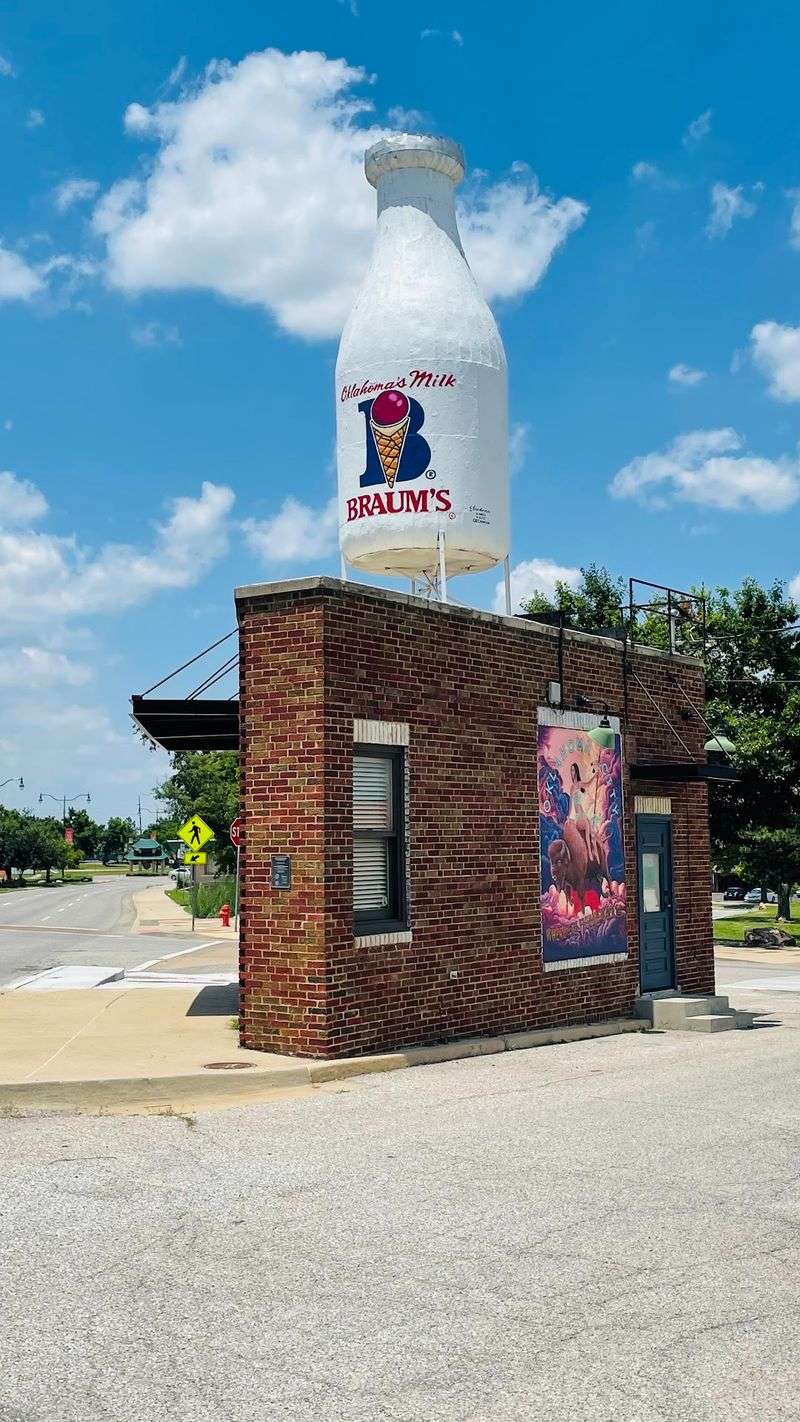 Milk Bottle Grocery, Oklahoma City, OK