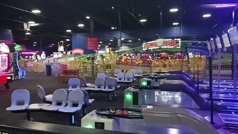 Mini Golf, Bowling, and the Full Scope of the Floor Mini Golf, Bowling, and the Full Scope of the Floor
