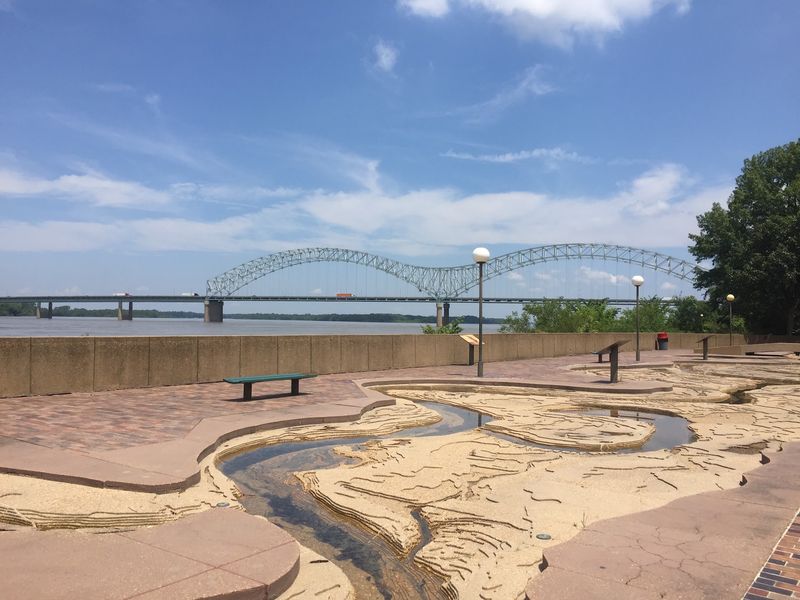 Mississippi River - Mud Island, Tennessee, USA Mississippi River - Mud Island, Tennessee, USA