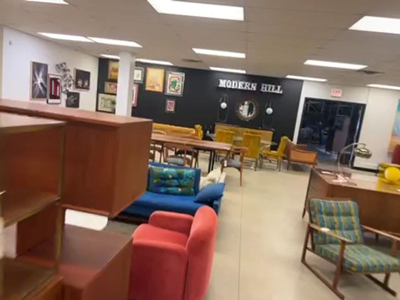 Modern Hill Furniture Warehouse, Franklin Park, Illinois