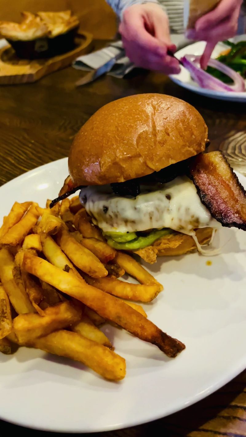 Modern Pub Fare and Brunch Appeal Modern Pub Fare and Brunch Appeal