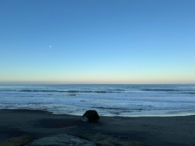Moonstone Beach and Its Glittering Sands Moonstone Beach and Its Glittering Sands