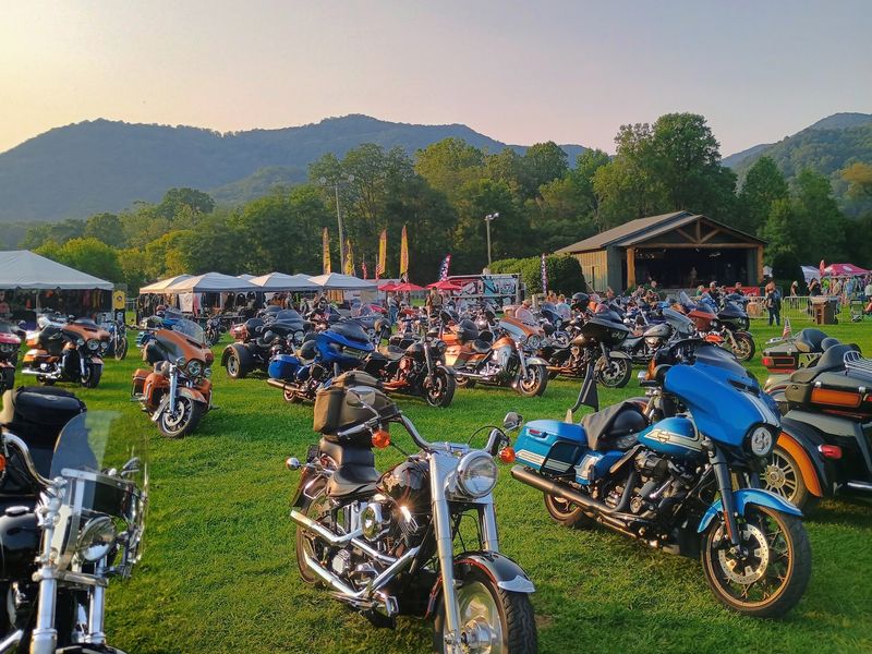 Motorcycle Rallies and Thunder in the Smokies Motorcycle Rallies and Thunder in the Smokies
