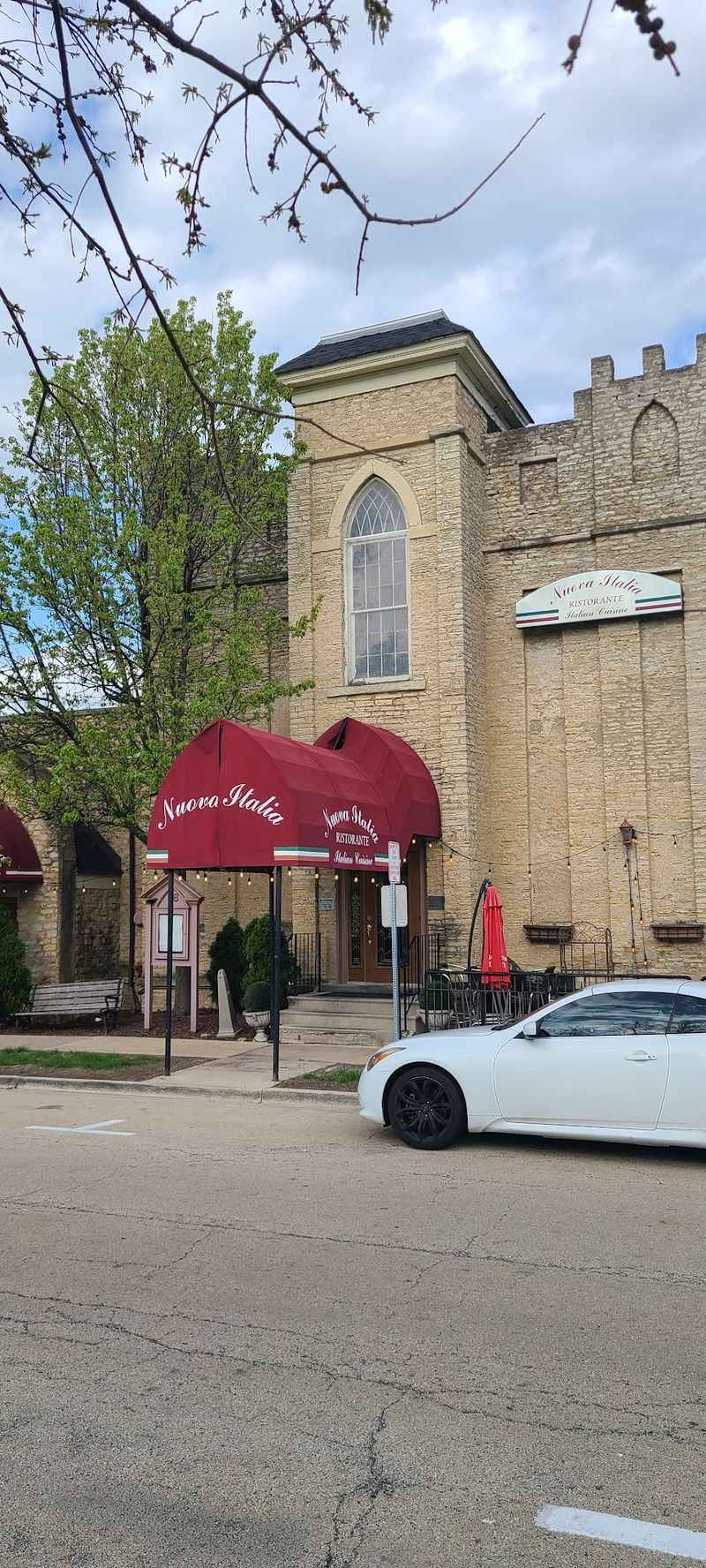 Nuova Italia, St. Charles, IL Nuova Italia, St. Charles, IL