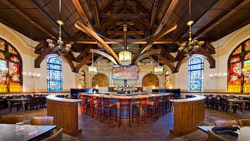 Obed & Isaac's Microbrewery and Eatery, Peoria, IL Obed & Isaac's Microbrewery and Eatery, Peoria, IL