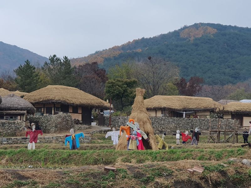 Oeam Folk Village, Asan, Chungcheongnam-do Oeam Folk Village, Asan, Chungcheongnam-do