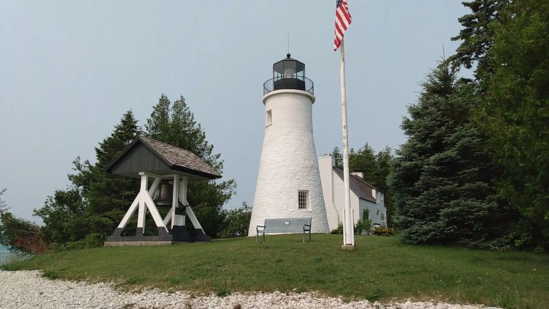 Old Presque Isle Lighthouse, Presque Isle, Michigan Old Presque Isle Lighthouse, Presque Isle, Michigan