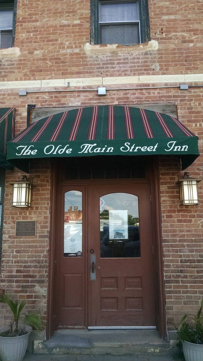 Olde Main Street Inn, Chadron, Nebraska Olde Main Street Inn, Chadron, Nebraska