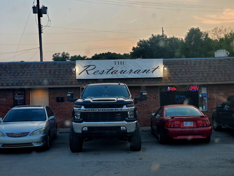 Open 24 Hours on Weekends - A Rare and Useful Thing Open 24 Hours on Weekends - A Rare and Useful Thing