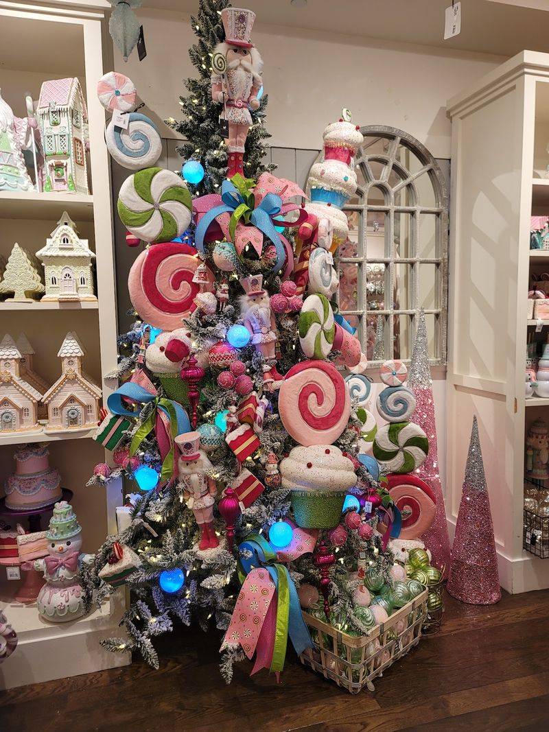 Ornament Selection That Stops Shoppers Cold
